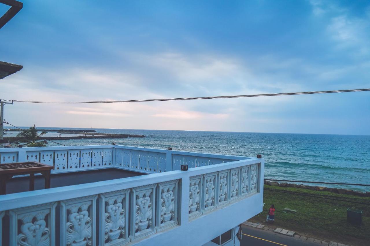 Hikka Ocean Resort Hikkaduwa Buitenkant foto