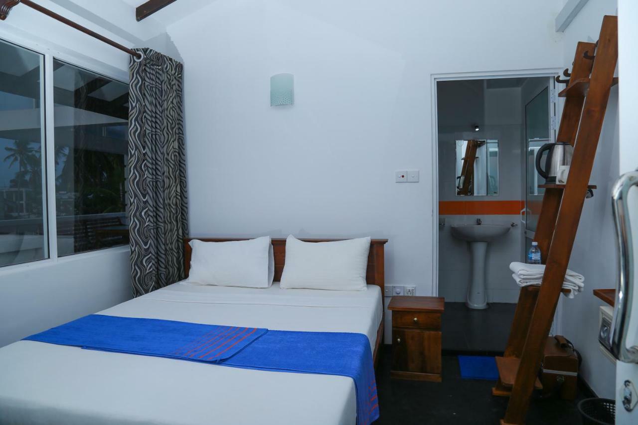 Hikka Ocean Resort Hikkaduwa Buitenkant foto