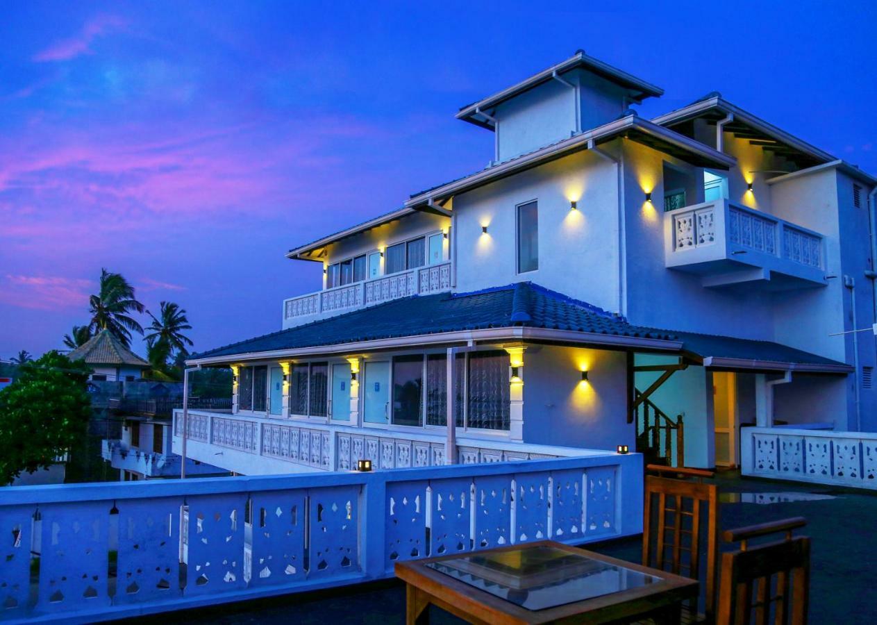 Hikka Ocean Resort Hikkaduwa Buitenkant foto